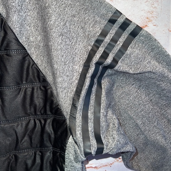 Adidas Men’s full zip jacket grey Medium zippered pockets collared neck logo - Picture 7 of 9